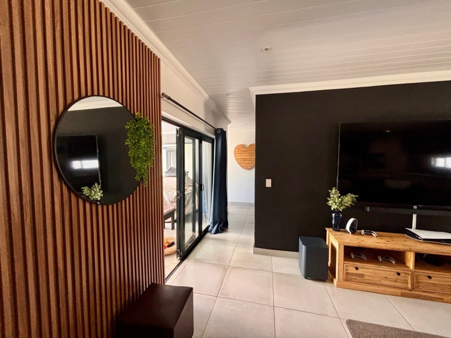 3 Bedroom Property for Sale in Wilkoppies North West